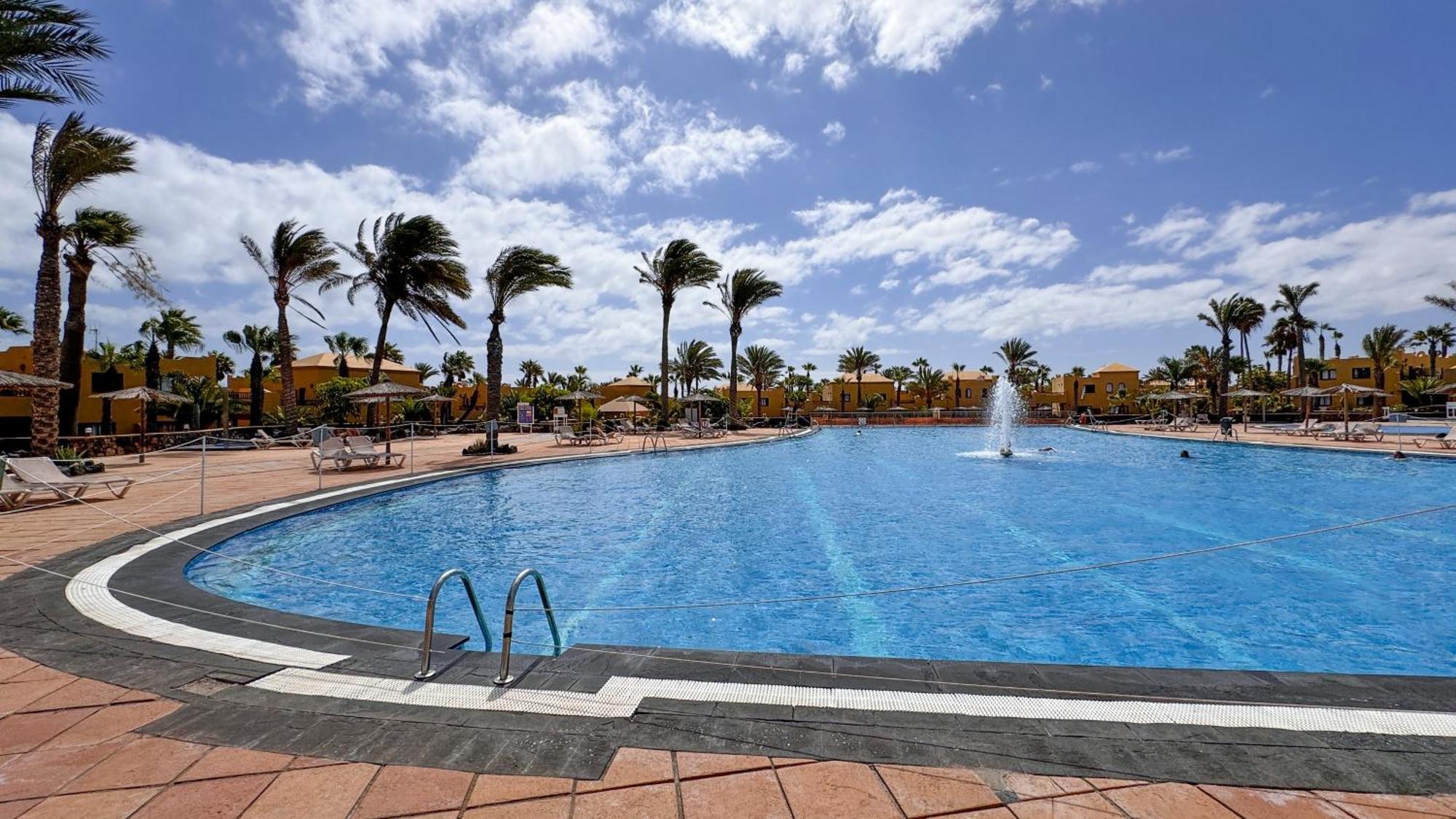 Golden Dream, Swimming Pool And Parking Villa Corralejo Bagian luar foto